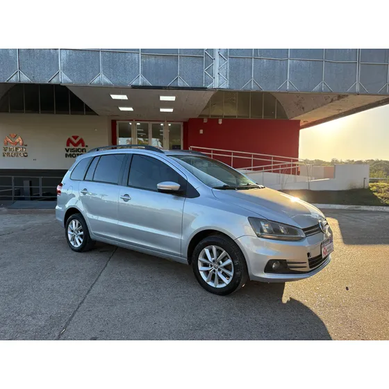 Volkswagen Suran 1.6 Highline 101cv