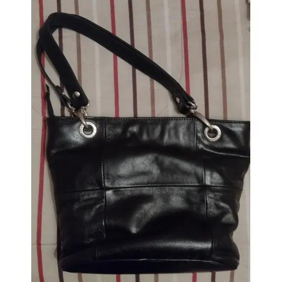 Cartera De Cuero Negra Xl Excelente Estado! Negro Lisa Plateado Negro