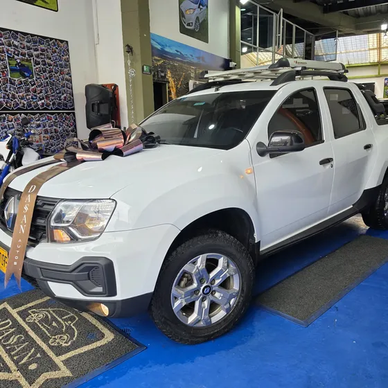 Renault Duster Oroch 2024 1.3 Zen 4x4 Mecánica Full Equpo