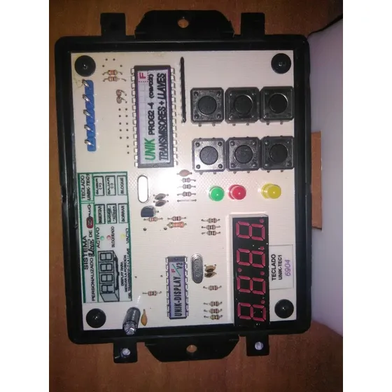 Progamador De Controles Unik Boton Amarillo Y Negro Codiplup