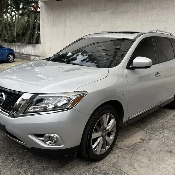 Nissan Pathfinder 2015 3.5 R52 Exclusive
