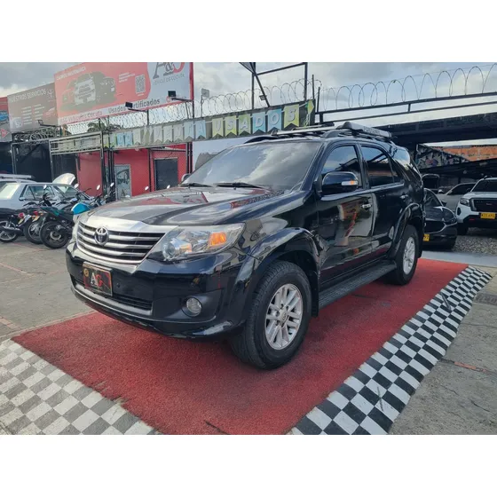 Toyota Fortuner Sr5 2.7 At