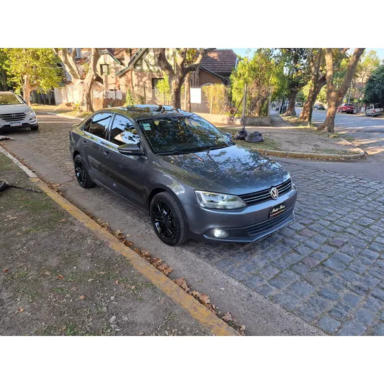 Volkswagen Vento 2.0 Sportline Tsi 200cv