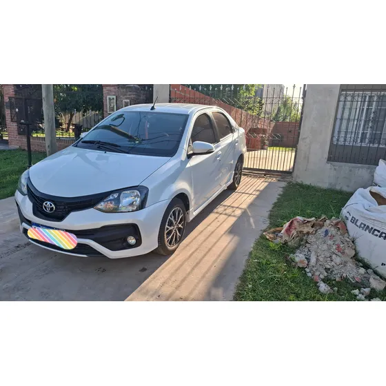 Toyota Etios 1.5 Xls 6mt My19