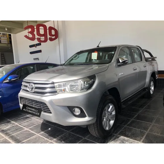 Toyota Hilux Pick-up 2.8 Cd Srv 177cv 4x4