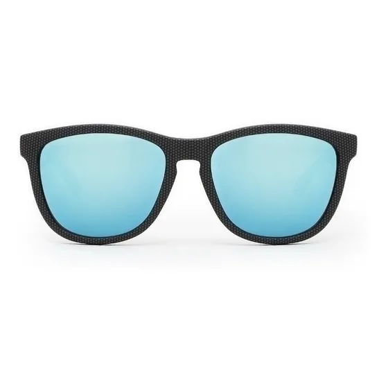 Gafas de sol Hawkers One One size, diseño Polarized Carbono Blue Chrome con marco de nailon tr90 color negro mate/gris, lente azul de plástico espejada, varilla negra mate/gris de nailon tr90