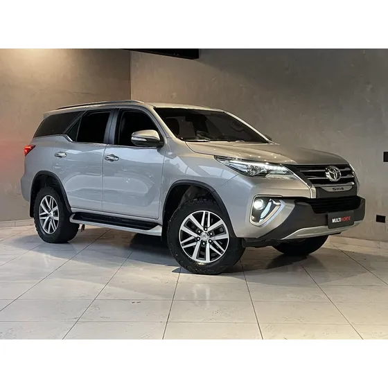 Toyota Sw4 Hilux Sw4 2.8 Srx 4x4 7 Lugares