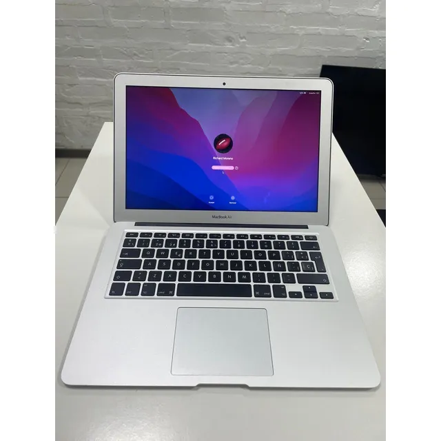 Apple Macbook Air A1466 Plata, Intel Core I5, 128gb Ssd