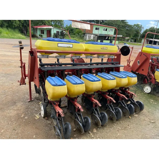 Sembradora De Maíz Equipo Agrícola 