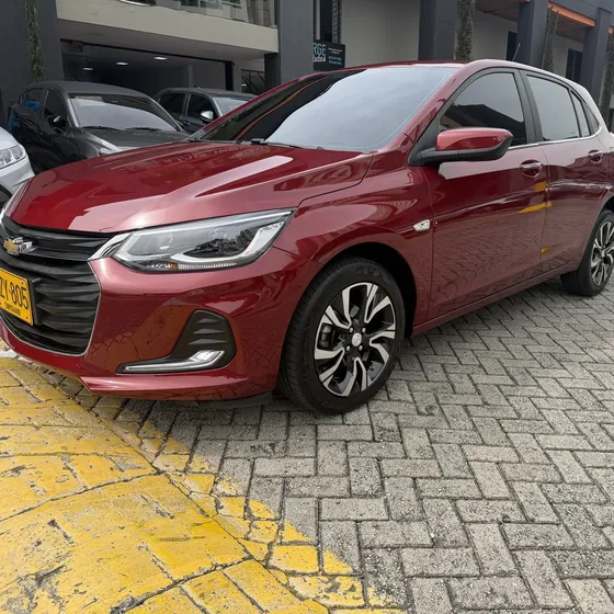 Chevrolet Onix 2023 1.0t Premier Hatch At