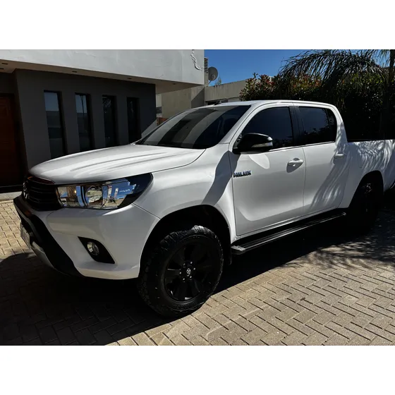 Toyota Hilux 2.4 Cd 150cv 4x2