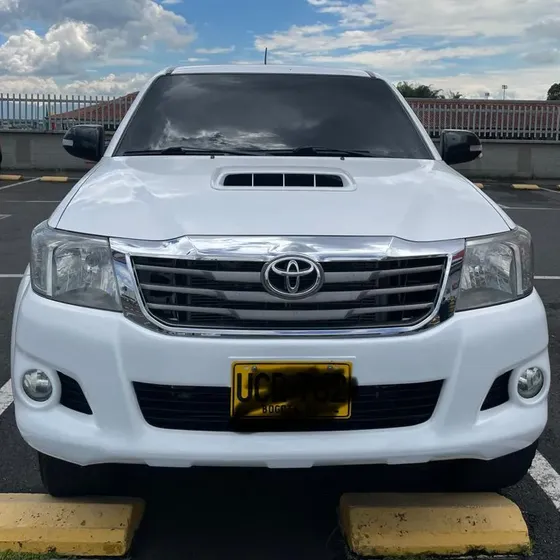 Toyota Hilux 2015 3.0 Srv