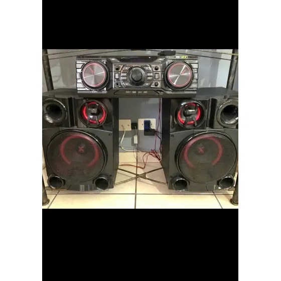 Mini System LG Xboom Cm8350 Bluetooth 1800w Potência 220v