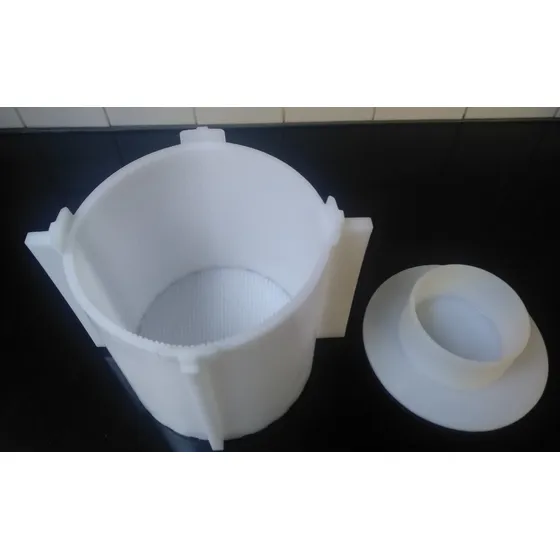 Molde Plástico Microperforado C/prensador Para Quesos 2kg