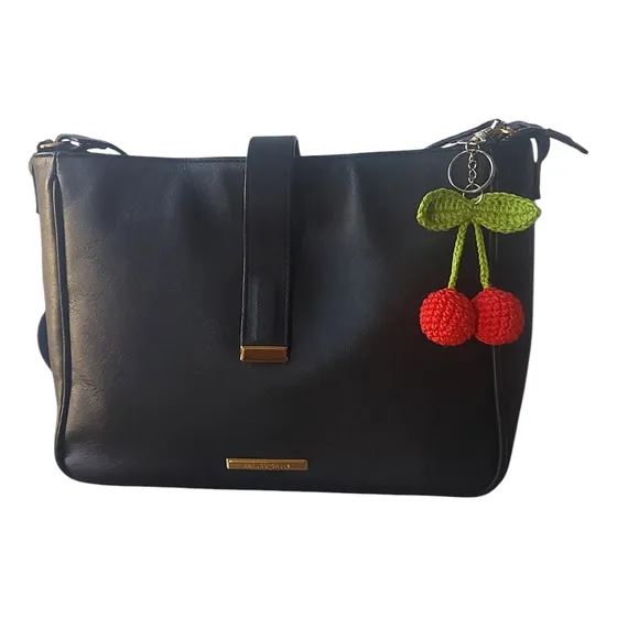 Llaveros Cerezas Tejidas En Crochet Y Adornos Para Carteras