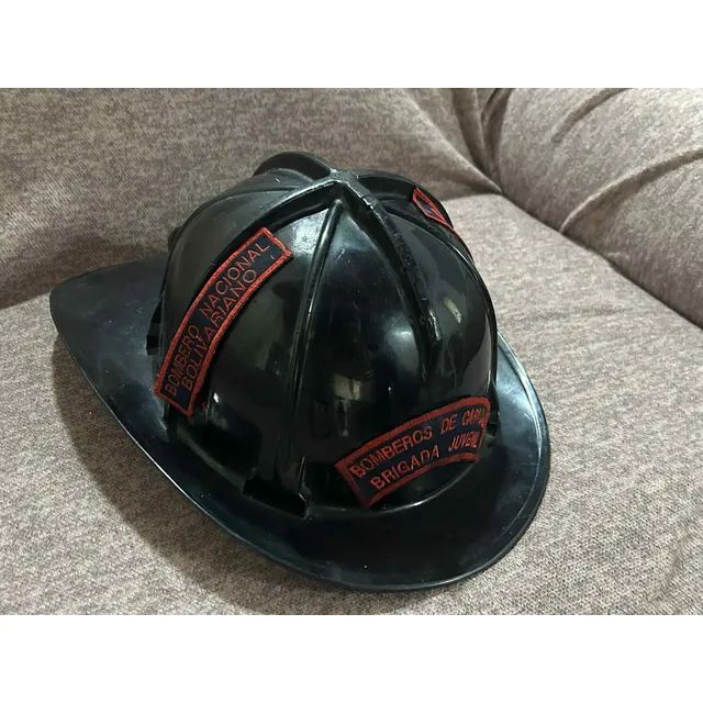 Casco De Bomberos Cairns And Bro Brigada Juvenil De Caracas