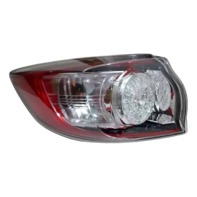 Faro Posterior Mazda 3 Hatchback Original 2011-2013 Piloto L