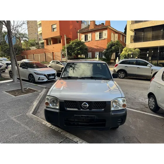 Nissan Frontier D22 Nafta 2.4 Aire Dirección Airbags