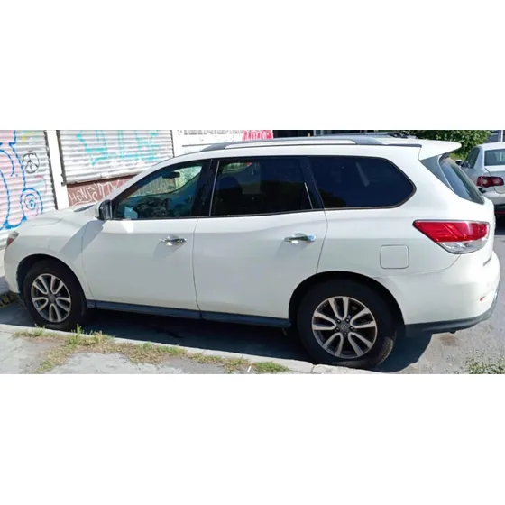 Nissan Pathfinder 3.5 Sense Mt