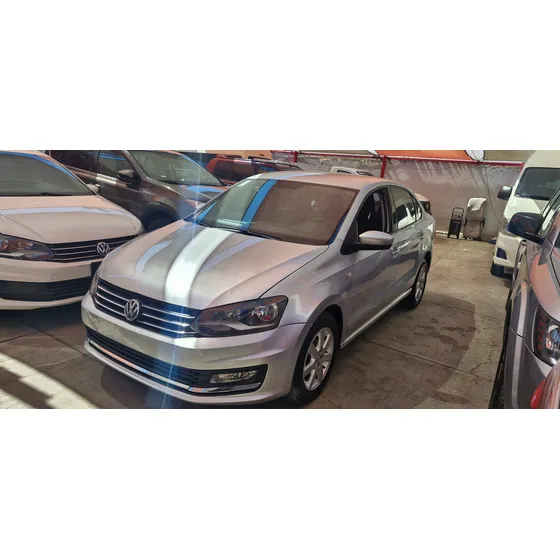 Volkswagen Vento 1.6 Highline At