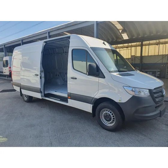 Mercedes-benz Sprinter Cargo Van 417 Larga