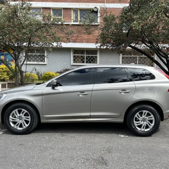 Volvo Xc60 2016 2.5 T5 Awd Kinetic
