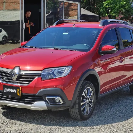 Renault Stepway 2022 1.6 Intense Mecánica