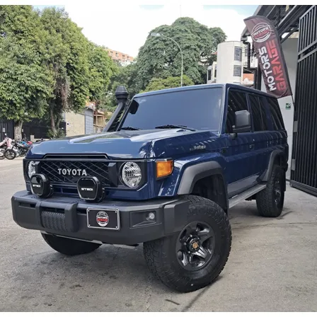 Toyota Land Cruiser Serie 76