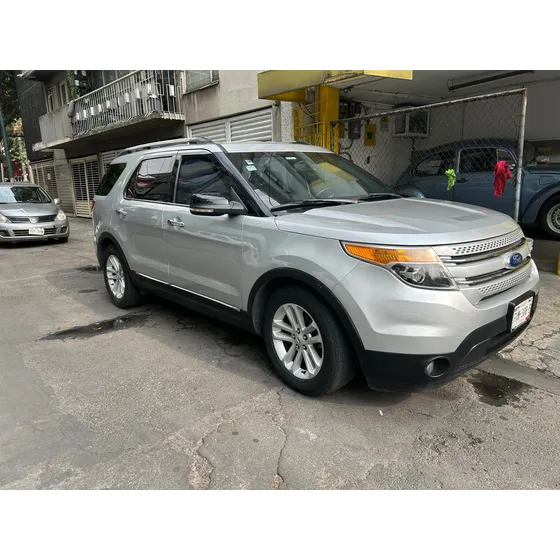 Ford Explorer 4.0 Xlt V6 3er Asiento Sync 4x2 Mt