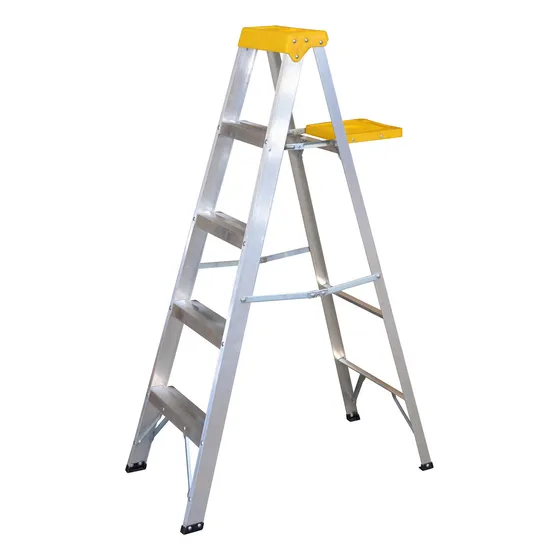 Surtek Escalera De Aluminio Tipo Tijera, 4 Peldaños, 1.54mt