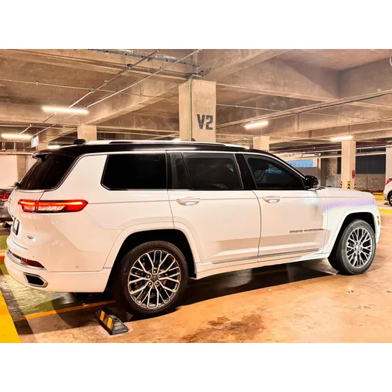 Jeep Grand Cherokee 5.7 Summit Elite Plinum 4x4 At