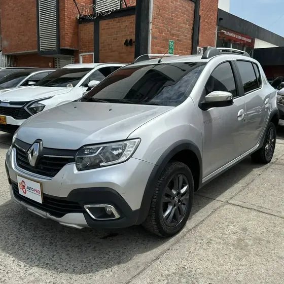 Renault Stepway 2023 1.6 Zen
