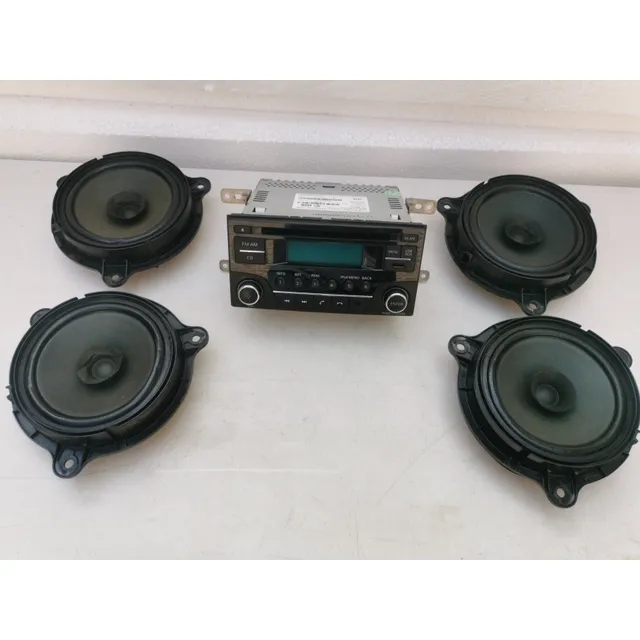 Estereo Original Nissan Con Bocinas Para Versa March Np300 