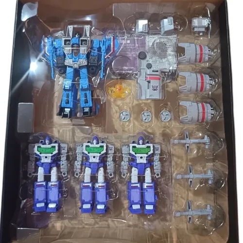 Transformers Generations Kingdom Titan Wfc-k30 Autobot Ark