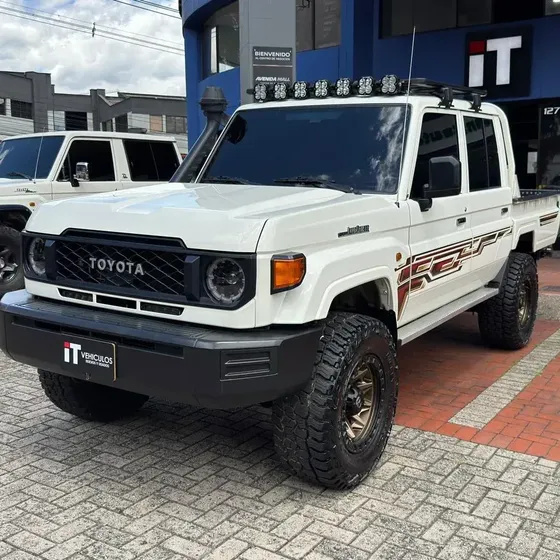 Toyota Land Cruiser 2024 79g 2.8 At 4x4