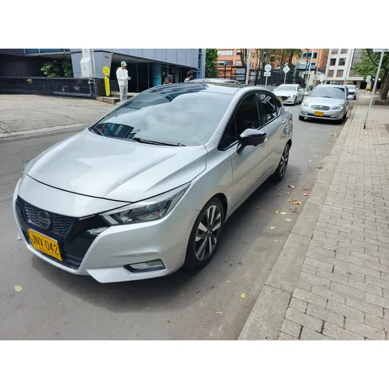 Nissan Versa Exclusive