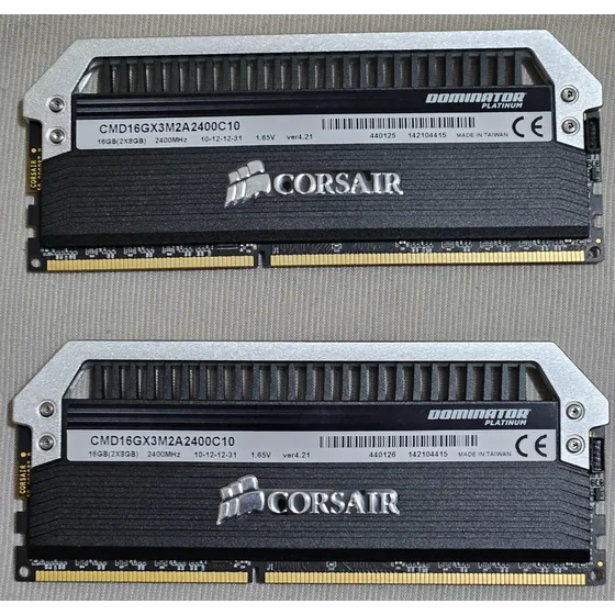 Memória Ddr3 Corsair Dominator Platinum 2400mhz 2x8gb Ler De
