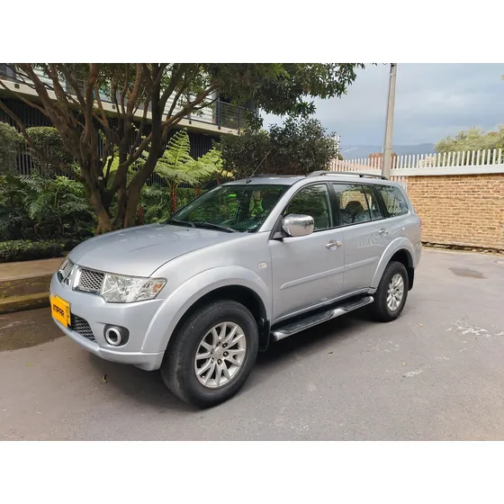 Mitsubishi Nativa 3.2l