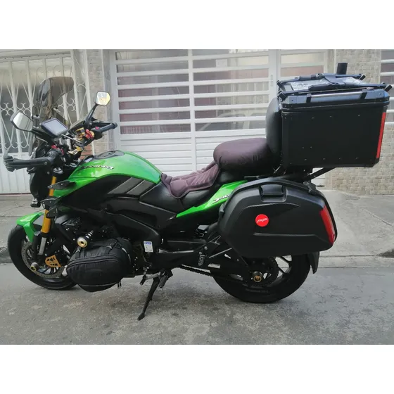 Dominar 400