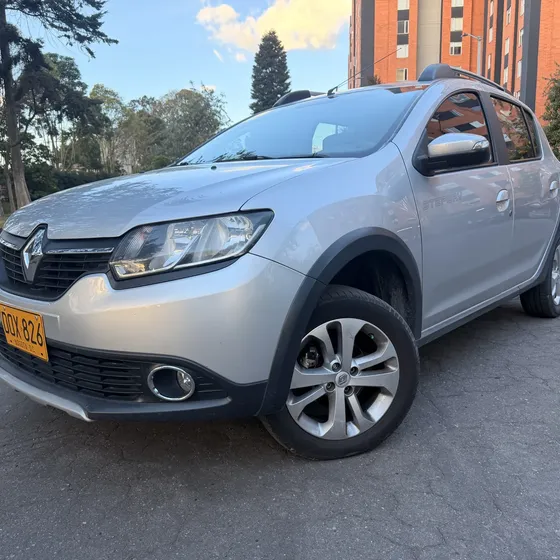 Renault Stepway 2018 1.6 Expression / Zen