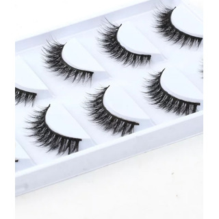 Cílios Postiços Modelo X Cartela Com 5 Pares Cílios Postiços Modelo X Cartela Com 5 Pares