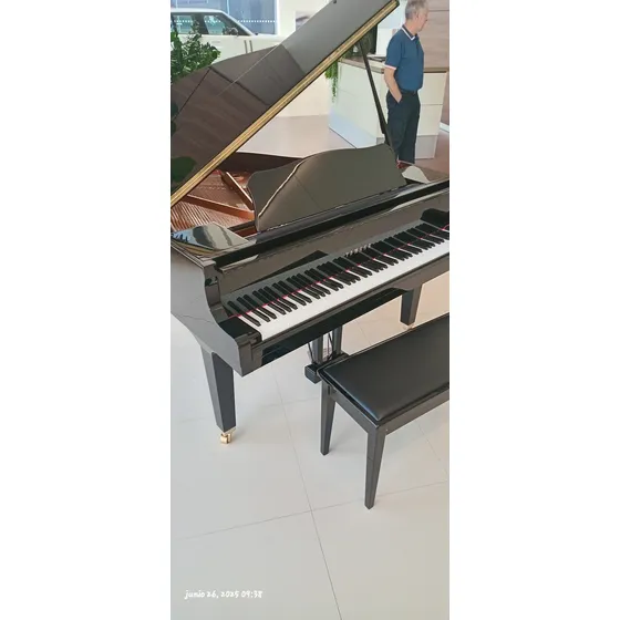 Piano Cola Yahama Negro