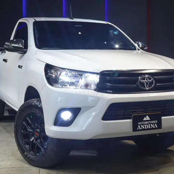 Toyota Hilux 2022 2.7l Mt 2700cc 7ab 4x2 Euro Iv Pf
