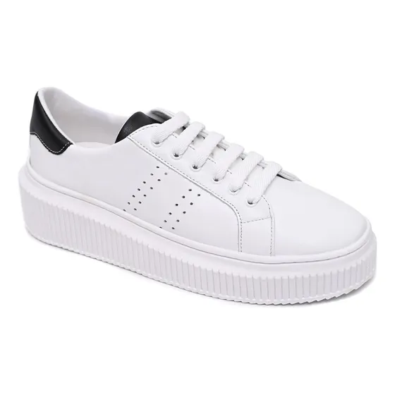 Tênis Branco Feminino Com Detalhe Em Rosa Atras