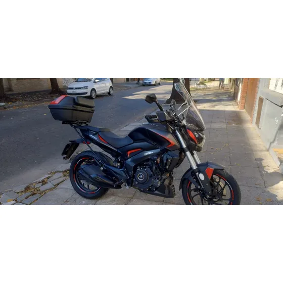 Vendo Dominar 250cc Año 2021 Con 30.000 Km Full Accesorios