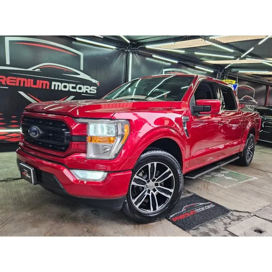 Ford Lobo 5.0l Doble Cabina Xlt V8 4x2 At
