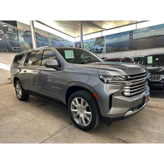 Chevrolet Suburban 6.2 High Country 4x4 At