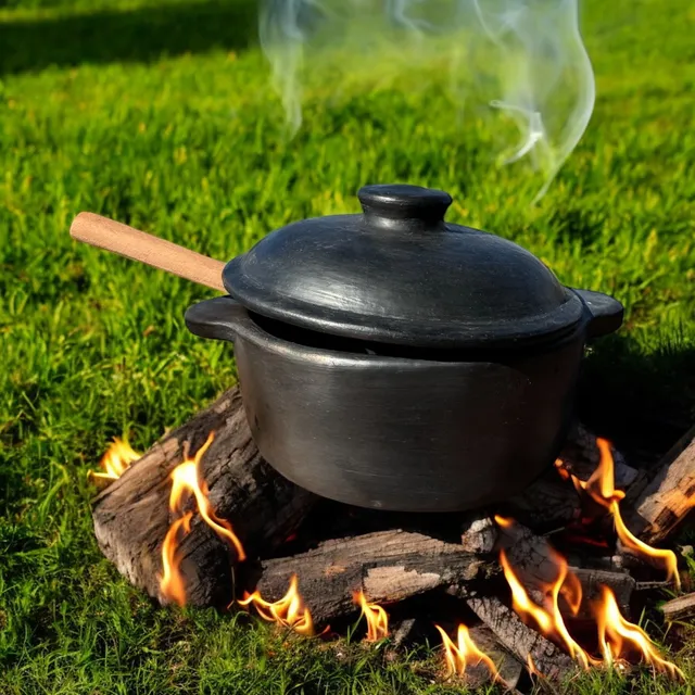 Olla De Barro Tipo Essen Con Asas + Cucharon De Regalo