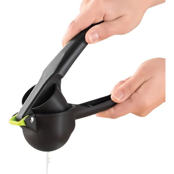 Exprimidor De Limones Exprimicut Betterware Corta Y Exprime Color Negro