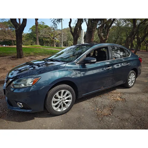 Nissan Sentra 1.8 Advance At